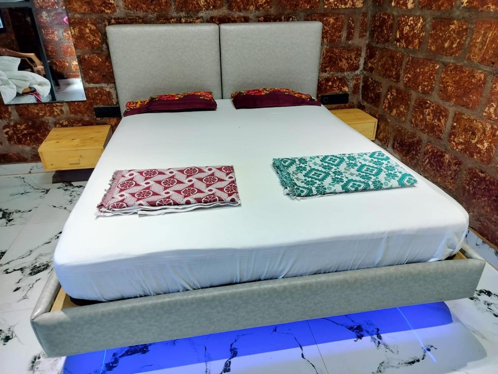 Saka Kadams Home Stay Guhāgar 외부 사진